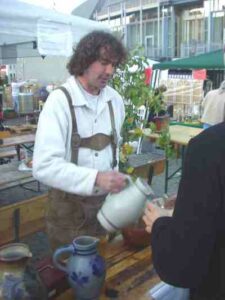 Apfelweinkoenig-Apfelmarkt-2003-5